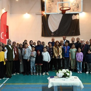 18-24 Mart Yaşlılar Haftası kapsamında, kuşaklar arası bağları güçlendirmek amacıyla anlamlı bir etkinlik düzenlenmiştir.  - fotoğraf 2