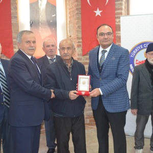 Merzifon'da Kıbrıs Gazilerine Madalyaları Teslim Edildi - fotoğraf 5