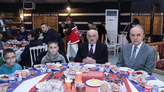 Çocuklarımızla Aynı Sofrada, Aynı Duada Buluştuk