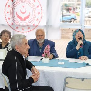 Ramazan Bayramı’nda Sıcak Buluşma: Valimiz ve Eşi Huzurevinde - fotoğraf 7