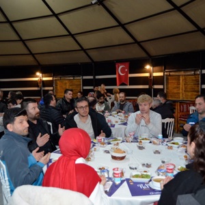 Nesiller İftarda Bir Araya Geldi - fotoğraf 8