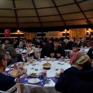 Nesiller İftarda Bir Araya Geldi - fotoğraf 9