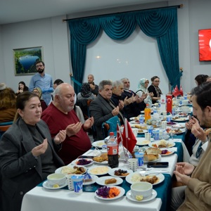 Şehit Ailelerimiz ve Gazilerimizle İftar Sofrasında Buluştuk - fotoğraf 7