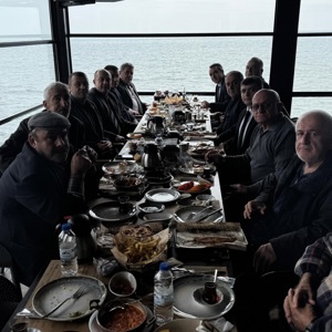 18–24 Mart Yaşlılara Saygı Haftası kapsamında, Ünye Atatürk Parkı Sosyal Tesisleri’nde düzenlenen programla büyüklerimizle bir araya geldik. - fotoğraf 3
