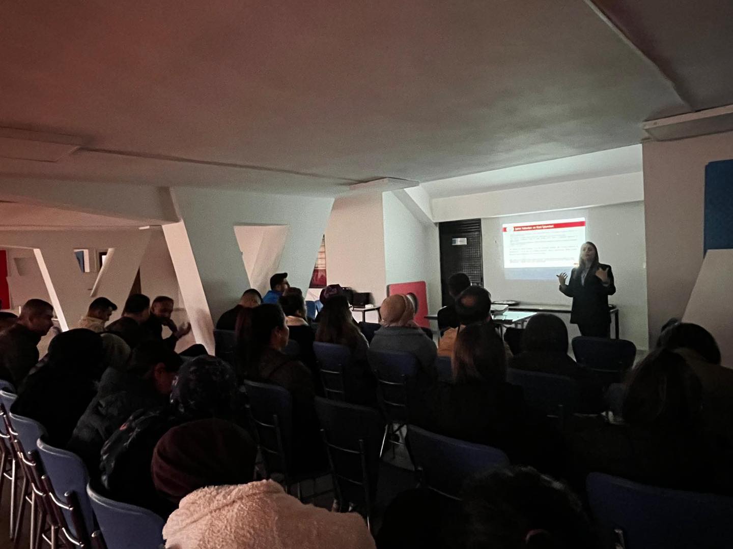 Alaşehir’de Aile Hayatının Korunmasına Yönelik Eğitim Programı Düzenlendi