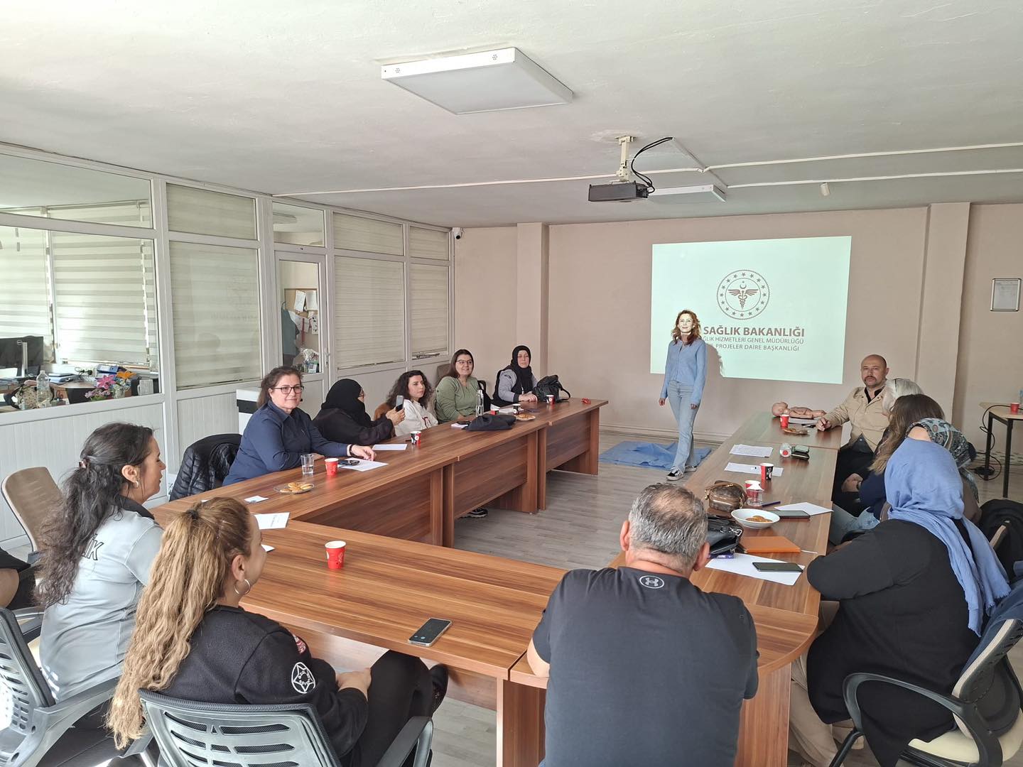 ŞÖNİM ve Kadın Konukevi Personeline Temel İlk Yardım Eğitimi Verildi