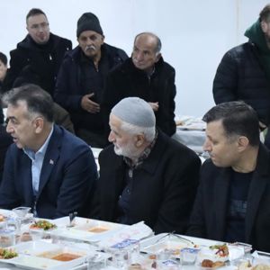 Aziz Hatıraya Vefa Aynı Sofrada Birlik - fotoğraf 5