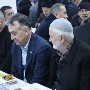 Aziz Hatıraya Vefa Aynı Sofrada Birlik - fotoğraf 9