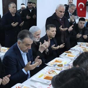 Aziz Hatıraya Vefa Aynı Sofrada Birlik - fotoğraf 13