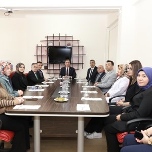 Gökyüzü Otizm İçin Renklendi: Bitlis'te Anlamlı Uçurtma Şenliği - fotoğraf 6