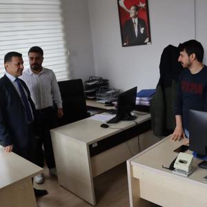 Müdürümüz Abdurrahman Bilgiç İdarecilerimizle Birlikte İl Müdürlüğümüz Sosyal Hizmet Merkezi Ve Şiddet Önleme Ve İzleme Merkezimizde Görev Yapan Kıymetli Çalışma Arkadaşlarımızı Ziyaret Ederek Bayramlarını Tebrik Etti - fotoğraf 4