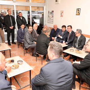 Valimiz Sayın Ahmet Karakaya, Adilcevaz ilçemizde gerçekleştirdiği ziyaretler kapsamında esnaf ve vatandaşlarımızla bir araya geldi - fotoğraf 4