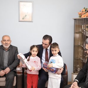 Valimiz Sayın Ahmet Karakaya, Şehit Er Kemal Dursun’un kıymetli ailesini ziyaret etti - fotoğraf 4