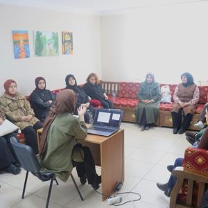 Yenice Aile Destek Merkezinde Çocuk İstismarının Önlenmesi Ve Bilinçli Medya Kullanımı Konularında Farkındalık Eğitimi Gerçekleştirdik - fotoğraf 1