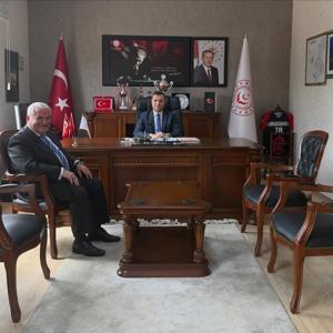 Sosyal Sorumluluk Projelerini Sunmak Üzere İhsan Topaloğlu İl Müdürümüz Abdurrahman Bilgiçi Makamında Ziyaret Etti - fotoğraf 1