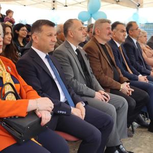 Otizm Bir Eksiklik Değil Dünyayı Farklı Bir Pencereden Görebilme Gücüdür - fotoğraf 1