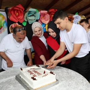 Otizm Bir Eksiklik Değil Dünyayı Farklı Bir Pencereden Görebilme Gücüdür - fotoğraf 2