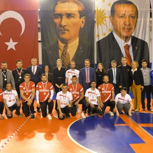 Engelli Bireyler "Goalball" Maçı Yaptı - fotoğraf 1