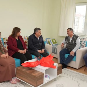 Gazilerimiz, Türk Kahramanlığının Sönmeyen Meşaleleridir.  - fotoğraf 1