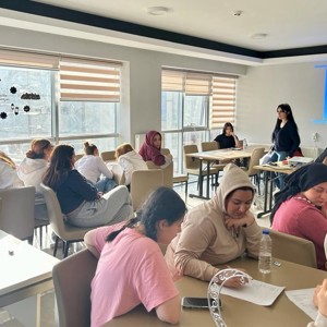 Tosya Kredi Yurtlar Kurumu Kız Öğrencilerine Madde Bağımlılığıyla Mücadele Eğitimi  - fotoğraf 1