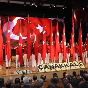 18 Mart Şehitleri Anma Günü ve Çanakkale Zaferi etkinlikleri kapsamında Zonguldak Bülent Ecevit Üniversitesinde düzenlenen programa katılım sağlanmıştır. - fotoğraf 9
