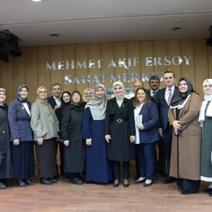 Aile ve Sosyal Hizmetler Bakanımız Göktaş, AYSİT Vakfı 2. Toplumsal Fayda Ödül Töreni'nde konuştu - fotoğraf 3
