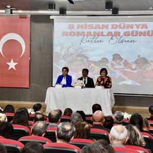 8 Nisan Dünya Romanlar Günü Kapsamında; Toplum Sağlığı, Eğitim ve Tarihsel Perspektif Başlıklarının Ele Alındığı Anlamlı Bir Panel  - fotoğraf 4