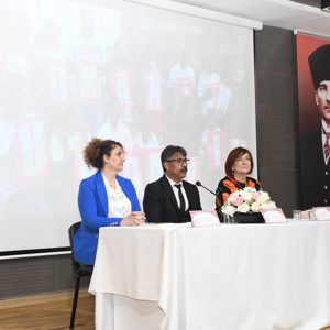 8 Nisan Dünya Romanlar Günü Kapsamında; Toplum Sağlığı, Eğitim ve Tarihsel Perspektif Başlıklarının Ele Alındığı Anlamlı Bir Panel  - fotoğraf 5
