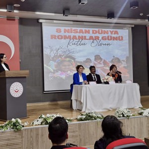 8 Nisan Dünya Romanlar Günü Kapsamında; Toplum Sağlığı, Eğitim ve Tarihsel Perspektif Başlıklarının Ele Alındığı Anlamlı Bir Panel  - fotoğraf 13