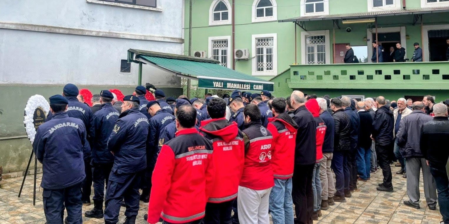 Kahraman Şehidimizin Babası Yücel ÇAKIR Dualarla Uğurlandı.