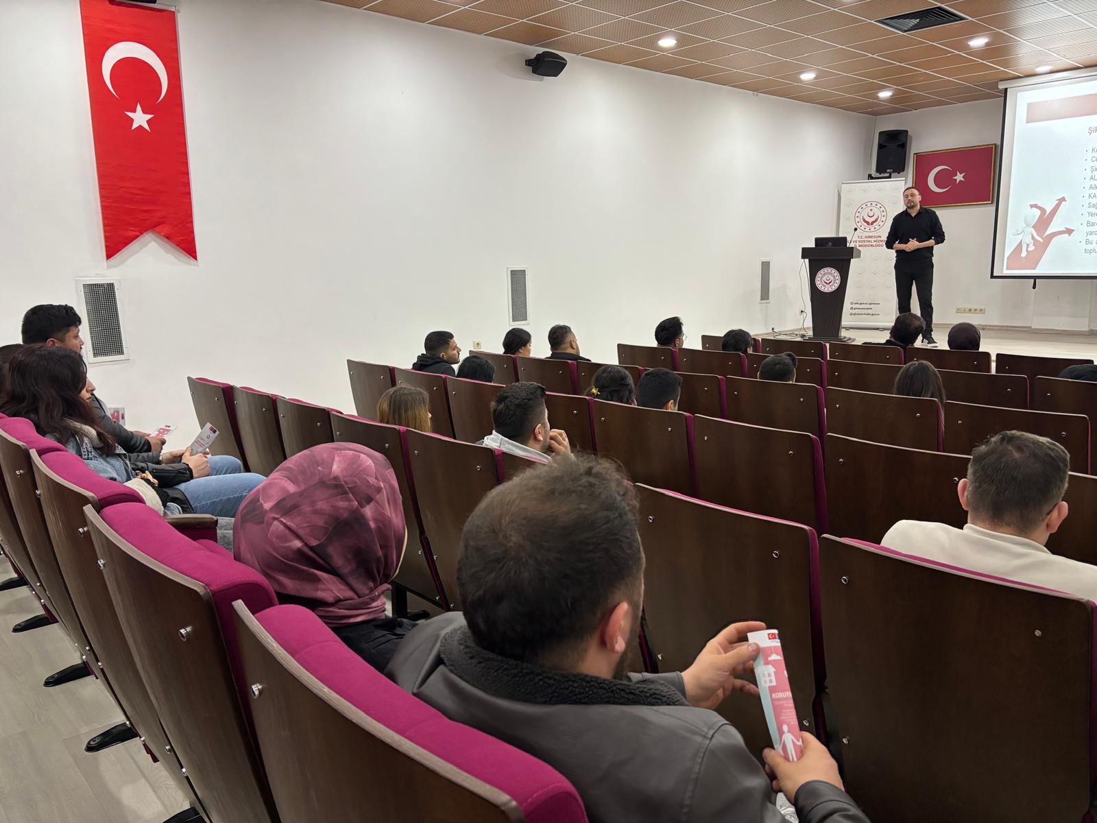 Evlenecek Gençlere Koruyucu Aile Hizmetleri Hakkında Bilgilendirme