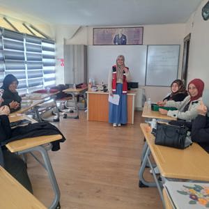 Akçakoca Sosyal Hizmet Merkezi Müdürlüğü tarafından “Yılmaz Çocuklar Yetiştirmek” Eğitimi Verildi. - fotoğraf 1