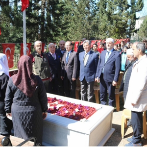 Şehidimiz Pilot Yüzbaşı Burak Gençcelep İçin Anma Programı Düzenlendi - fotoğraf 2