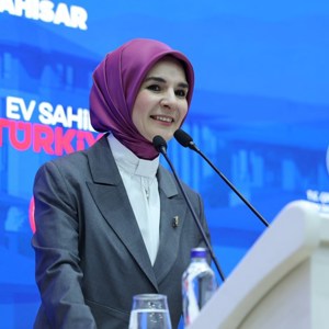 Aile ve Sosyal Hizmetler Bakanımız Göktaş, Afyonkarahisar'da TOKİ kura çekilişinde konuştu: - fotoğraf 3