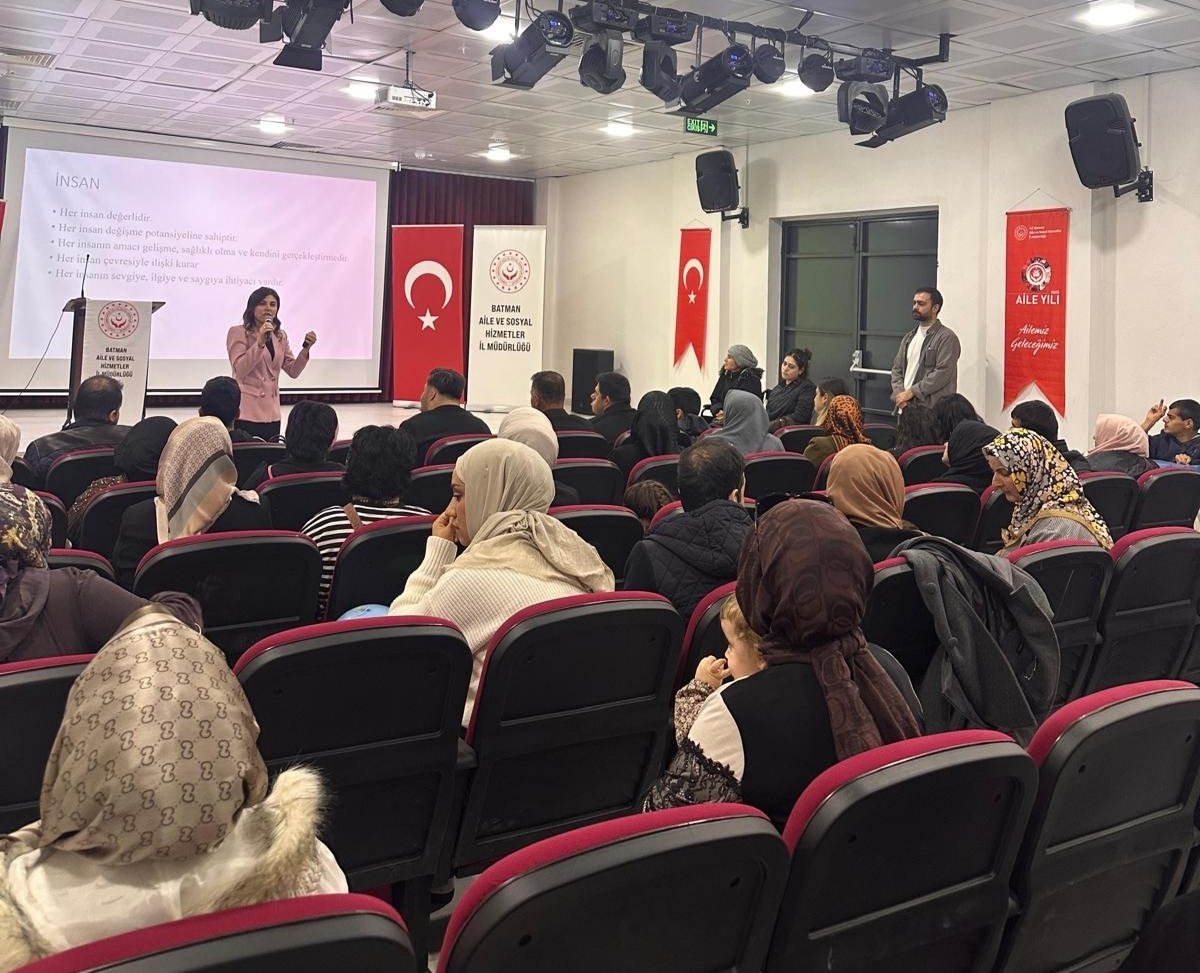 "Engelsiz Üniversite Projesi" kapsamında  “Kaliteli Yaşam ve Stresle Baş Etme” konulu eğitim 