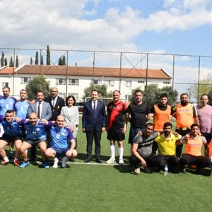 İl Müdürlüğümüz Personelleri ile Kocagür Mahallemizin Kıymetli Gençleriyle Düzenlediğimiz Futbol Karşılaşması - fotoğraf 1