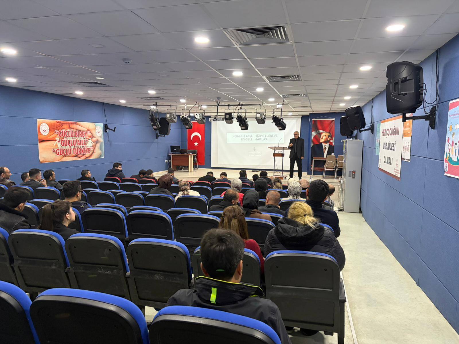 Engelli ve Yaşlı Hizmetleri ile Engelli Hakları Eğitimi Verildi