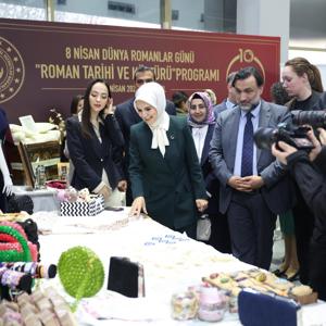 8 Nisan Dünya Romanlar Günü Münasebetiyle Roman Tarihi ve Kültürü Programı Gerçekleştirilmiştir - fotoğraf 6