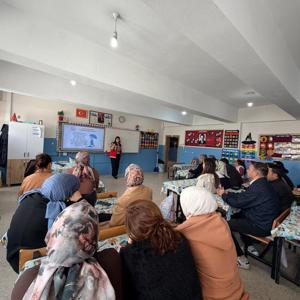 Koruyucu Aile Eğitimi Gerçekleştirildi. - fotoğraf 2