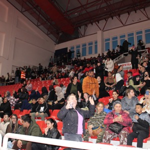 Romanlar Günü’nde Canik’te Müzik ve Eğlence Dolu Gece - fotoğraf 13