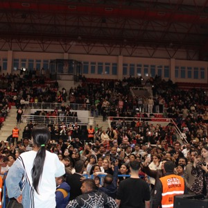 Romanlar Günü’nde Canik’te Müzik ve Eğlence Dolu Gece - fotoğraf 19