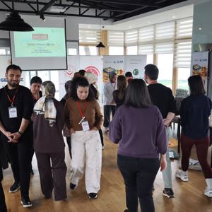Samsun’da Yeni Nesil Sosyal Hizmet Modeli Güçleniyor: Eğitimlerde 2. Grup Sahada - fotoğraf 2