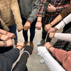 Çocuk Evleri Sitemizde “Bileklik Yapım Atölyesi” Etkinliği - fotoğraf 4