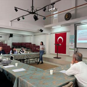 Otizm Alanında Güçlü İş Birliği: Sosyal Hizmet Danışmanlığı Projesi Değerlendirildi - fotoğraf 1