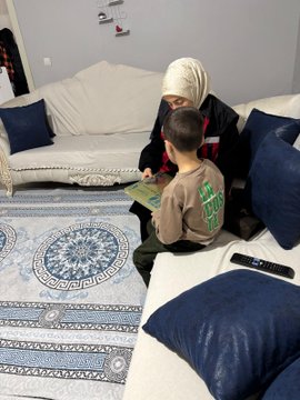 2 Nisan Dünya otizm farkındalık günü sebebiyle Solhan ilçesinde ikamet etmekte olan otizmli ailelerimiz ziyaret edilmiştir.  