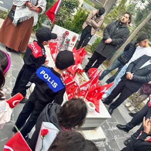 Arefe Günü’nde Şehitlerimize Anlamlı Ziyaret - fotoğraf 3