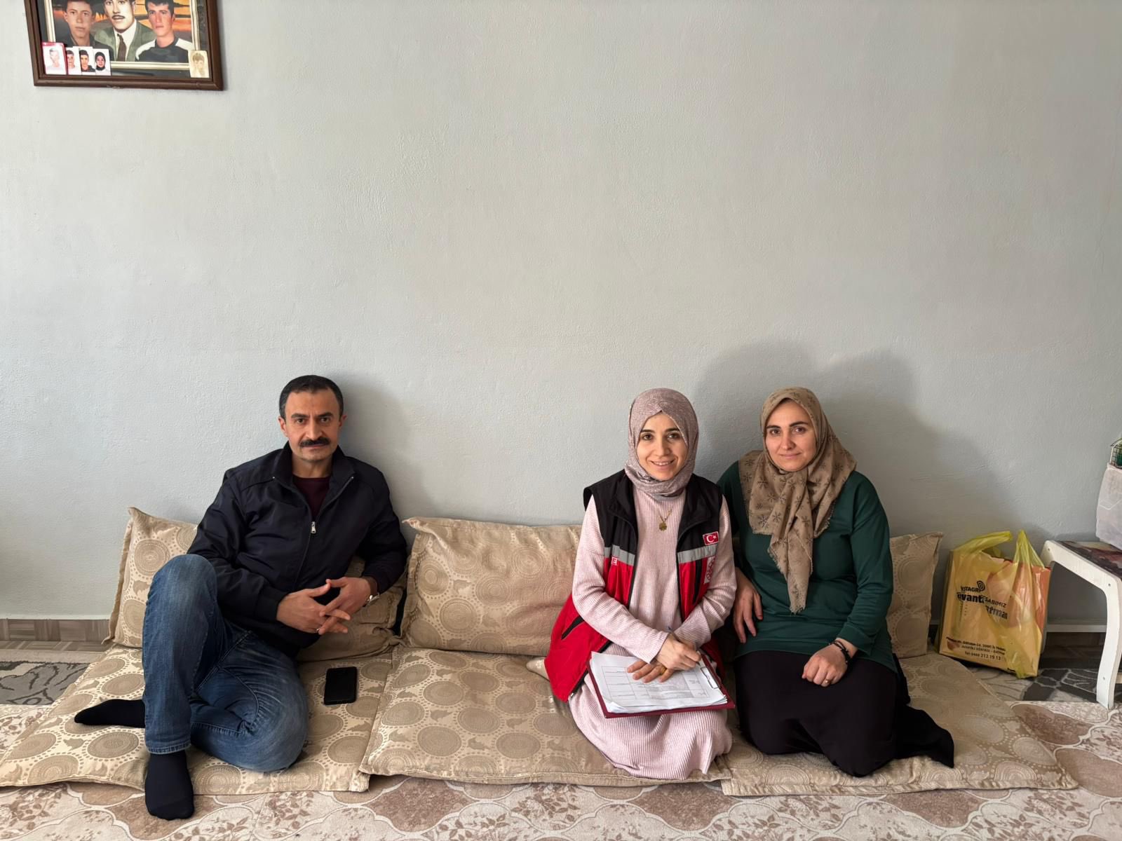 Aziz Şehitlerimiz Şehmus Mama’nın yengesi Halime Mama ve Reşat Taşan’ın eşi Naciye Taşan’ı ziyaret 