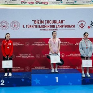 Raketten Gelen Gurur: Türkiye İkinciliği! 🏸🇹🇷 - fotoğraf 3