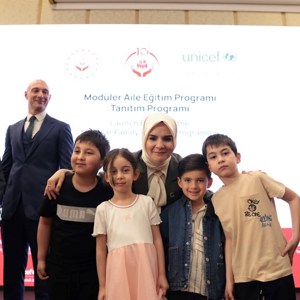 Bakanımız Mahinur Özdemir Göktaş "Modüler Aile Eğitim Programı Tanıtım Töreni"nde konuştu - fotoğraf 9