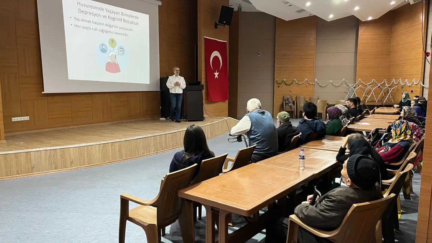 Huzurevinde Depresyon ve Kognitif Bozukluk Eğitimi Gerçekleştirildi